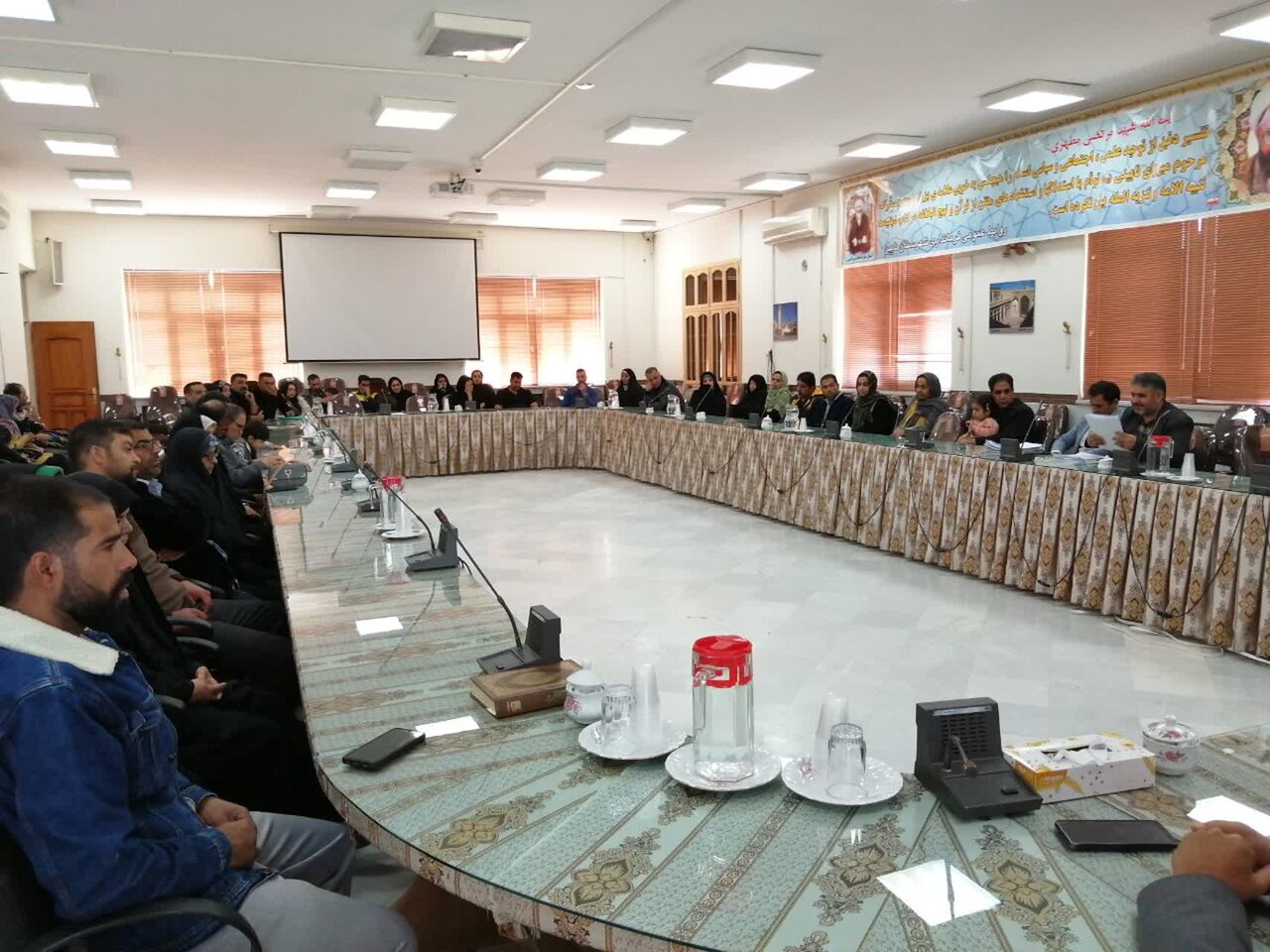 اعطاء زمین به ۱۰۰ خانواده واجد شرایط طرح جوانی جمعیت در نائین