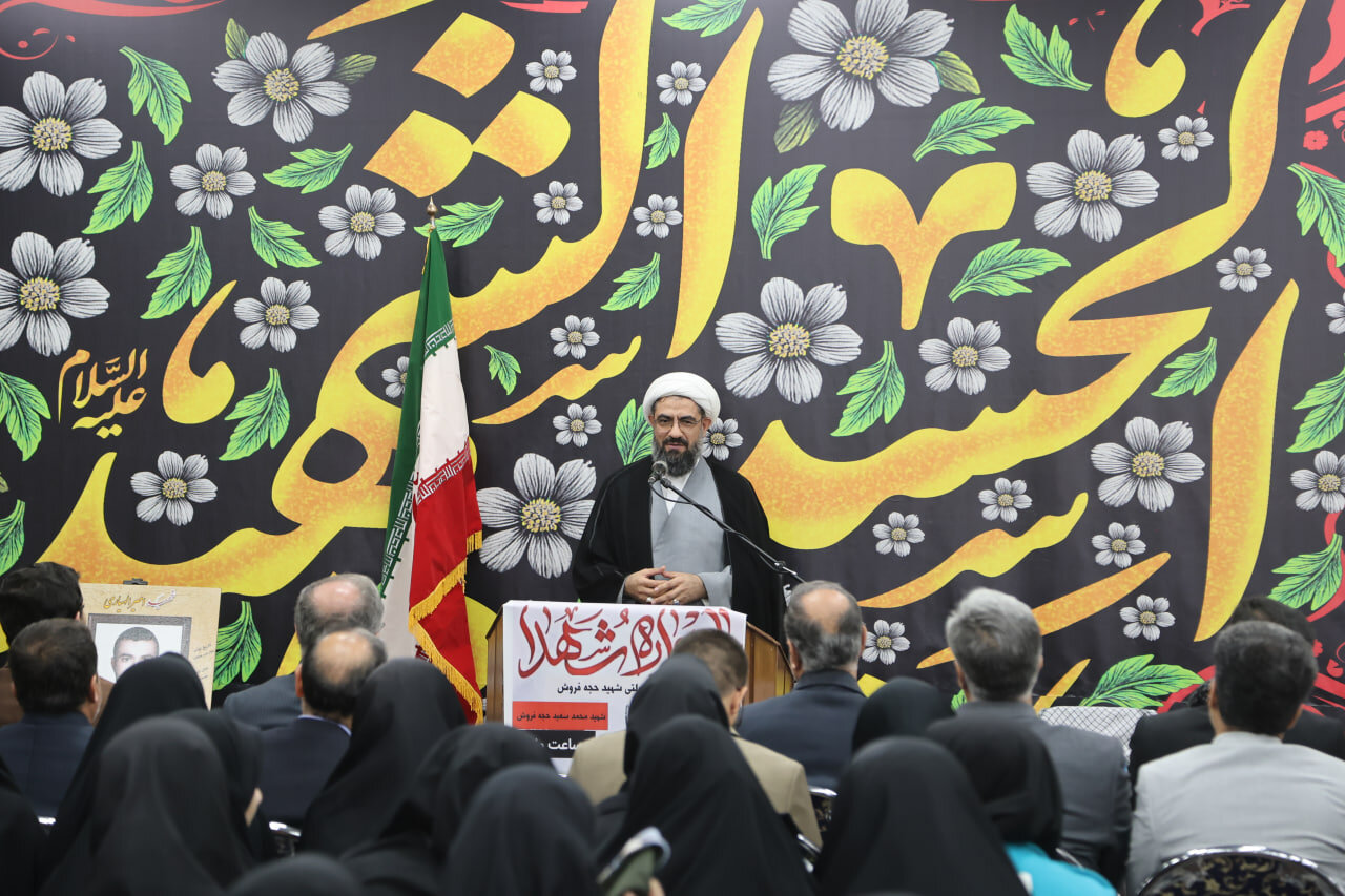 تنها راه پیشرفت ایران، تلاش و خوداتکایی جوانان است