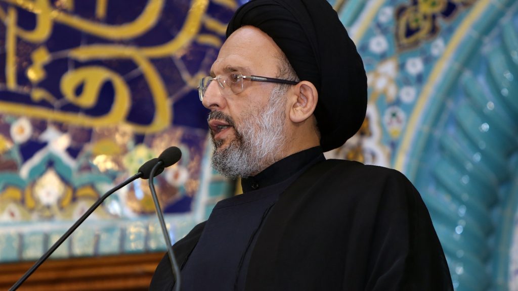 خطيب جمعة بيروت: على الدولة اللبنانية عدم الخضوع لأي إملاءات أو شروط تمس بالسيادة