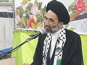 दुश्मन सोशल मीडिया के ज़रिए दिन से दूरी पैदा करने की कोशिश कर रहा है