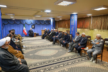 تصاویر |  دیدار دبیرکل و اعضای استانی جبهه پایداری انقلاب اسلامی با امام جمعه تبریز