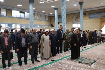 تصاویر/ آیین عبادی سیاسی نماز جمعه نوشین شهر