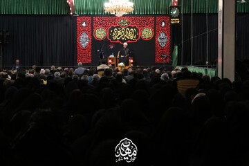 دینداری در میدان مسئولیت اجتماعی و دفاع از حق متجلی می‌شود