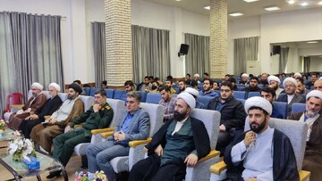 برگزاری کرسی آزاداندیشی حوزه پیشرو در رودسر+عکس