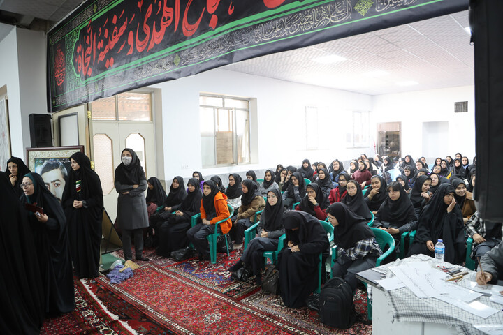 تصاویر / برگزاری مراسم یادواره شهدا به همت دبیرستان نمونه دولتی شهید حجه فروش