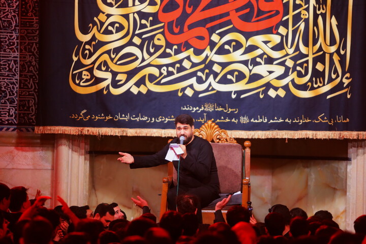 تصاویر / مراسم عزاداری شهادت حضرت زهرا(س) در مسجد اعظم قم