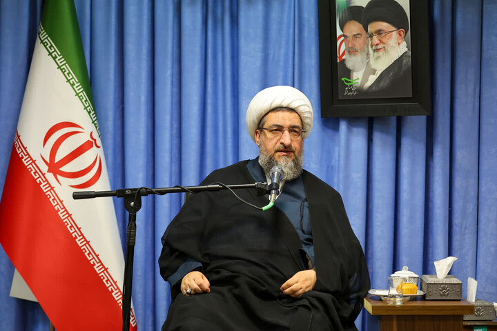 تصاویر |  دیدار دبیرکل و اعضای استانی جبهه پایداری انقلاب اسلامی با امام جمعه تبریز