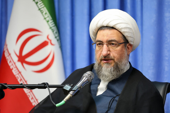 تصاویر |  دیدار دبیرکل و اعضای استانی جبهه پایداری انقلاب اسلامی با امام جمعه تبریز