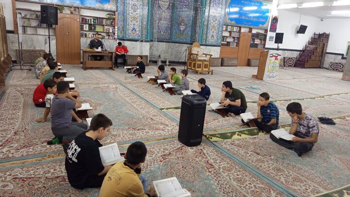 تصاویر/ سی و دومین مسابقات تلاوت قرآن، مکبری و اذان بسیج تهران بزرگ