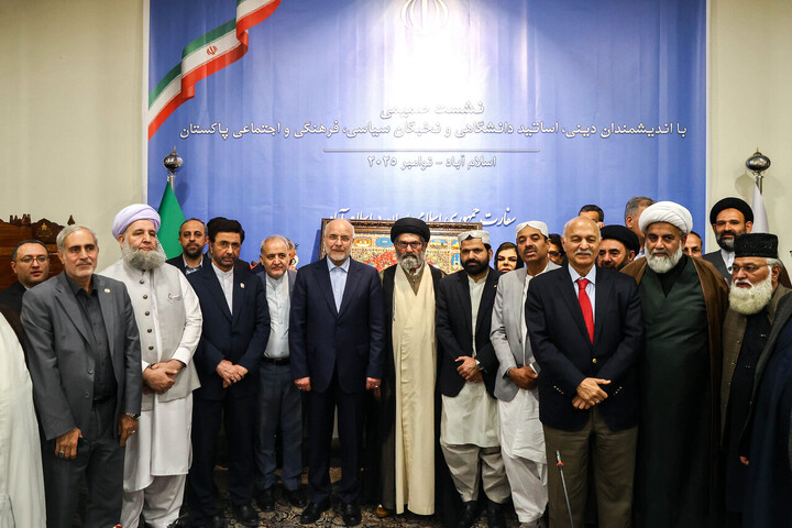 تصاویر/نشست صمیمی قالیباف با اندیشمندان دینی، اساتید دانشگاه و نخبگان سیاسی، فرهنگی و اجتماعی پاکستان - اسلام‌آباد