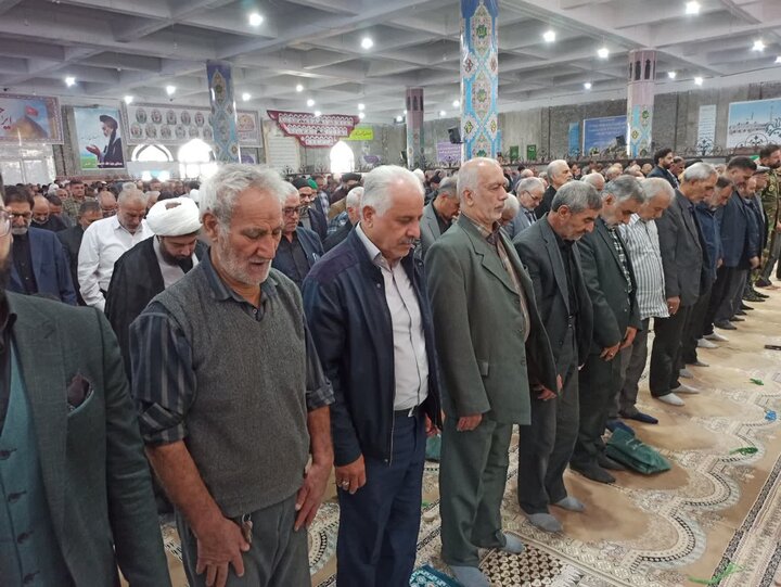 تصاویر/ نمازعبادی سیاسی جمعه کاشان