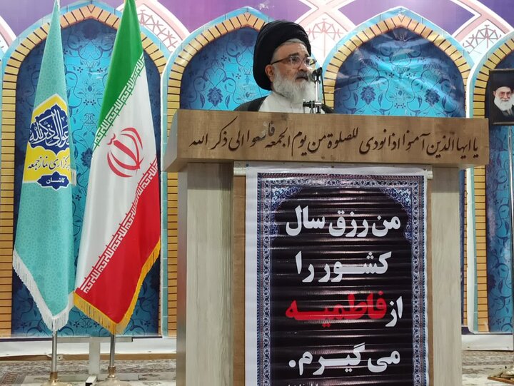 تصاویر/ نمازعبادی سیاسی جمعه کاشان