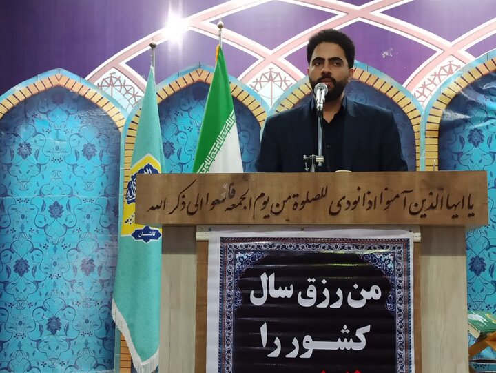 تصاویر/ نمازعبادی سیاسی جمعه کاشان