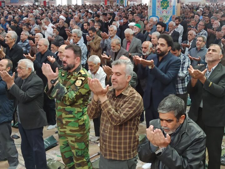 تصاویر/ نمازعبادی سیاسی جمعه کاشان