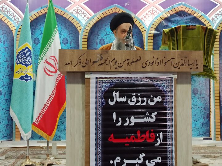 تصاویر/ نمازعبادی سیاسی جمعه کاشان