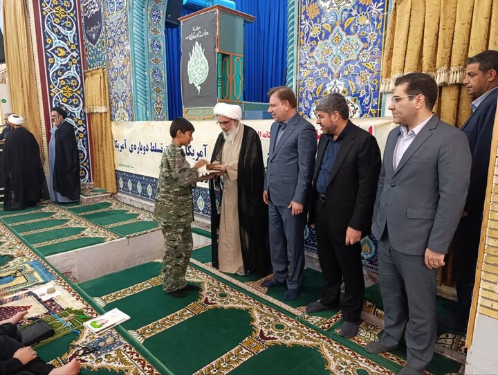 نمازجمعه امروز شهر دارالحماسه بوشهر به روایت تصویر