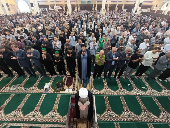 نمازجمعه امروز شهر دارالحماسه بوشهر به روایت تصویر