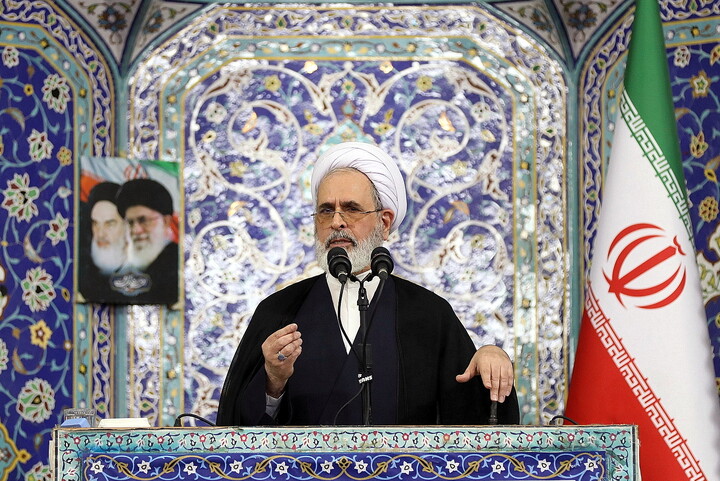 تصاویر/ نماز جمعه قم