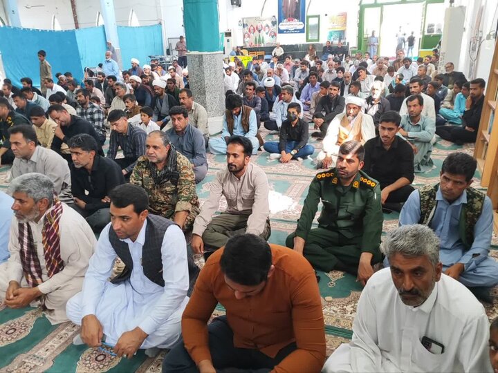 تصاویر/ اقامه نماز جمعه شهر ریگان