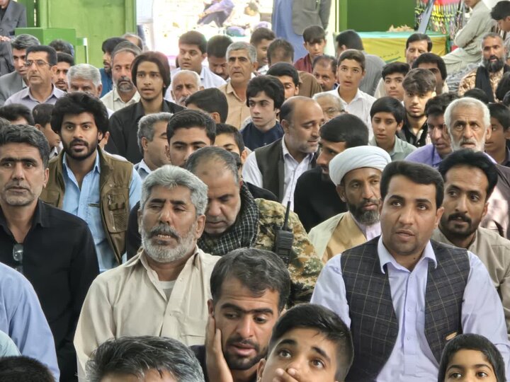 تصاویر/ اقامه نماز جمعه شهر ریگان