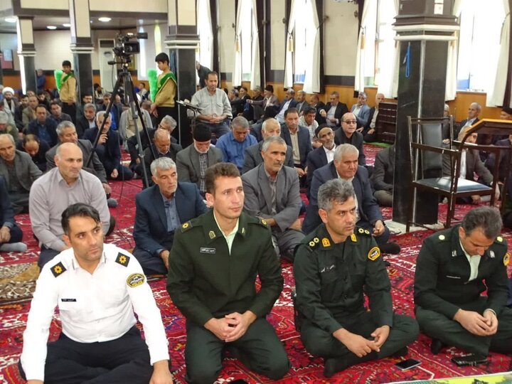 تصاویر/ اقامه نماز جمعه شهرستان چهاربرج