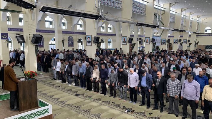تصاویر/ اقامه نماز جمعه شهربابک