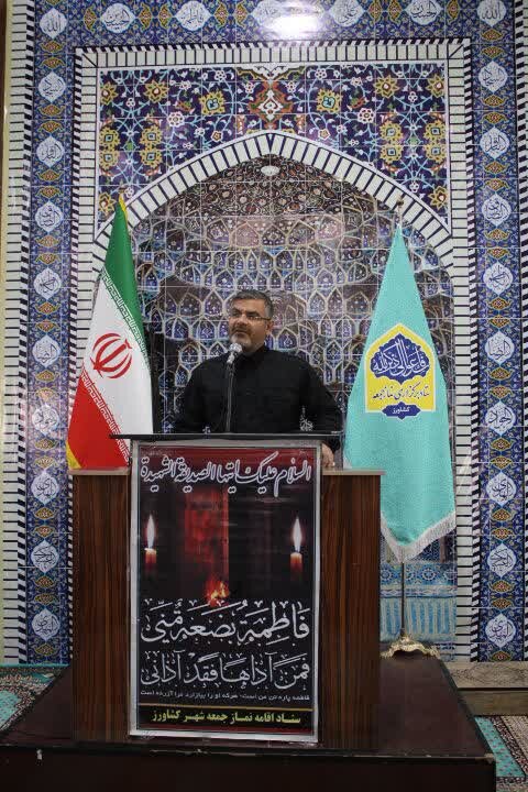 تصاویر/ اقامه نماز جمعه شهر کشاورز