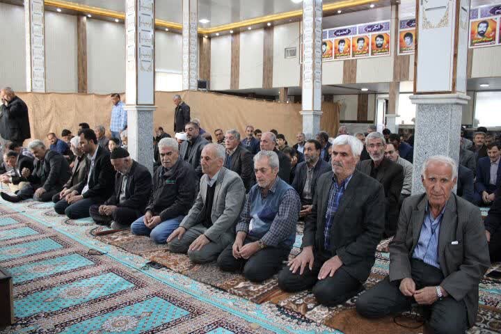 تصاویر/ اقامه نماز جمعه شهر کشاورز