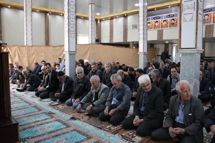 تصاویر/ اقامه نماز جمعه شهر کشاورز