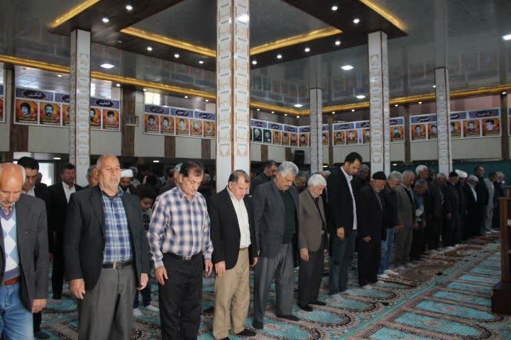 تصاویر/ اقامه نماز جمعه شهر کشاورز