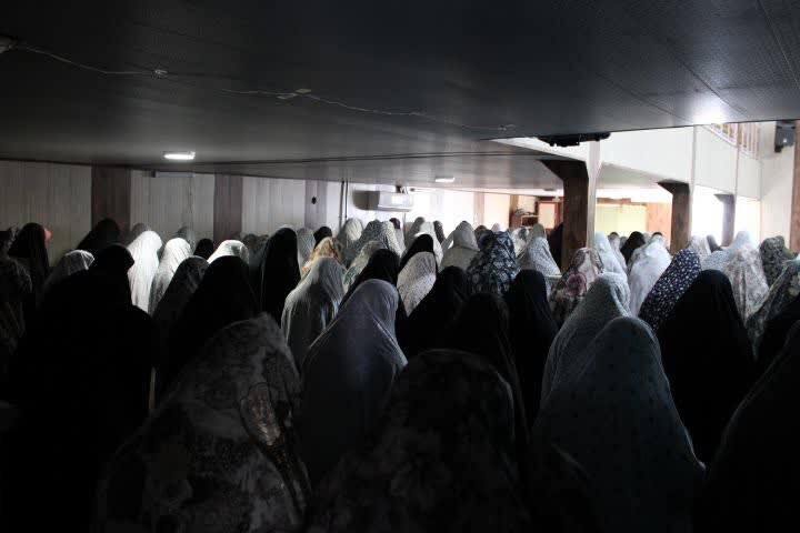 تصاویر/ اقامه نماز جمعه شهر کشاورز