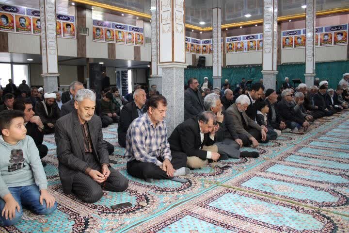 تصاویر/ اقامه نماز جمعه شهر کشاورز