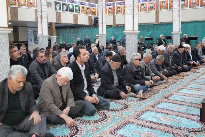 تصاویر/ اقامه نماز جمعه شهر کشاورز