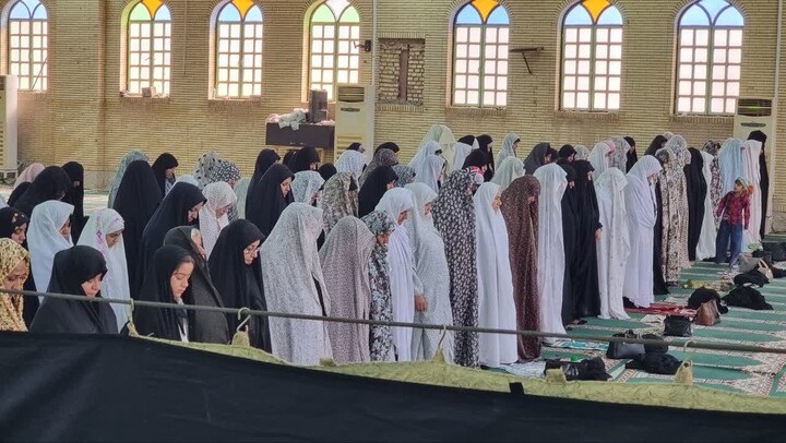 نماز جمعه گناوه به روایت تصویر