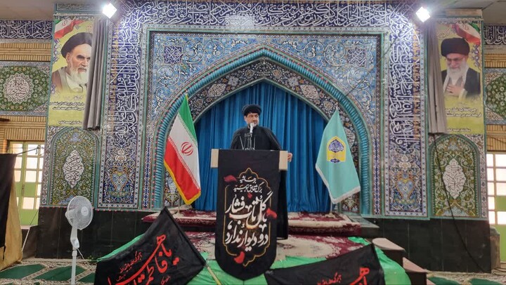 نماز جمعه گناوه به روایت تصویر