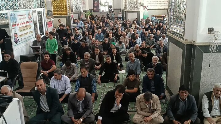 تصاویر/ اقامه نماز جمعه شهر بردسیر