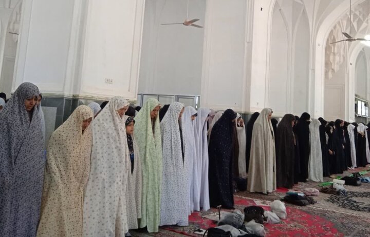 تصاویر/ اقامه نماز جمعه شهر بردسیر