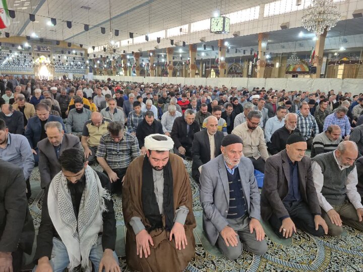 تصاویر/ نماز عبادی سیاسی جمعه در پاکدشت