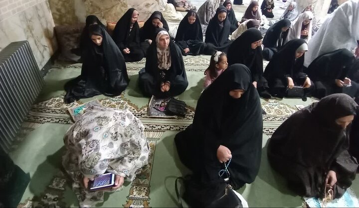 حوزه/ نمازجمعه شهرستان خاتم در سوگ ایام فاطمیه