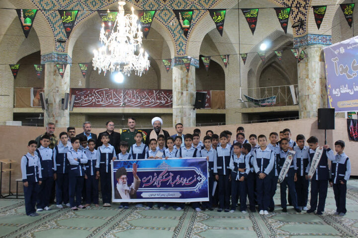 حوزه/ نمازجمعه شهرستان خاتم در سوگ ایام فاطمیه