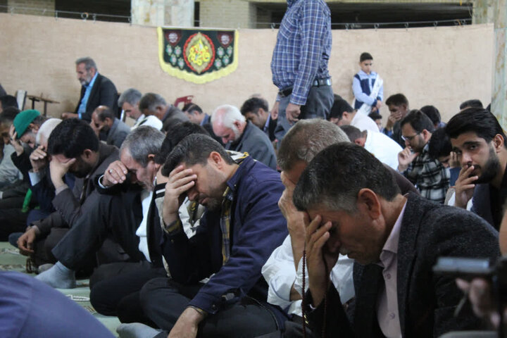 حوزه/ نمازجمعه شهرستان خاتم در سوگ ایام فاطمیه