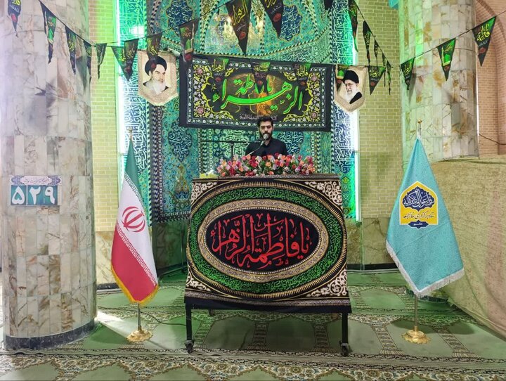 حوزه/ نمازجمعه شهرستان خاتم در سوگ ایام فاطمیه