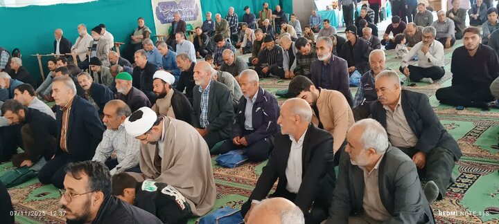 تصاویر/برپایی نماز جمعه عبادی_ سیاسی ساوه