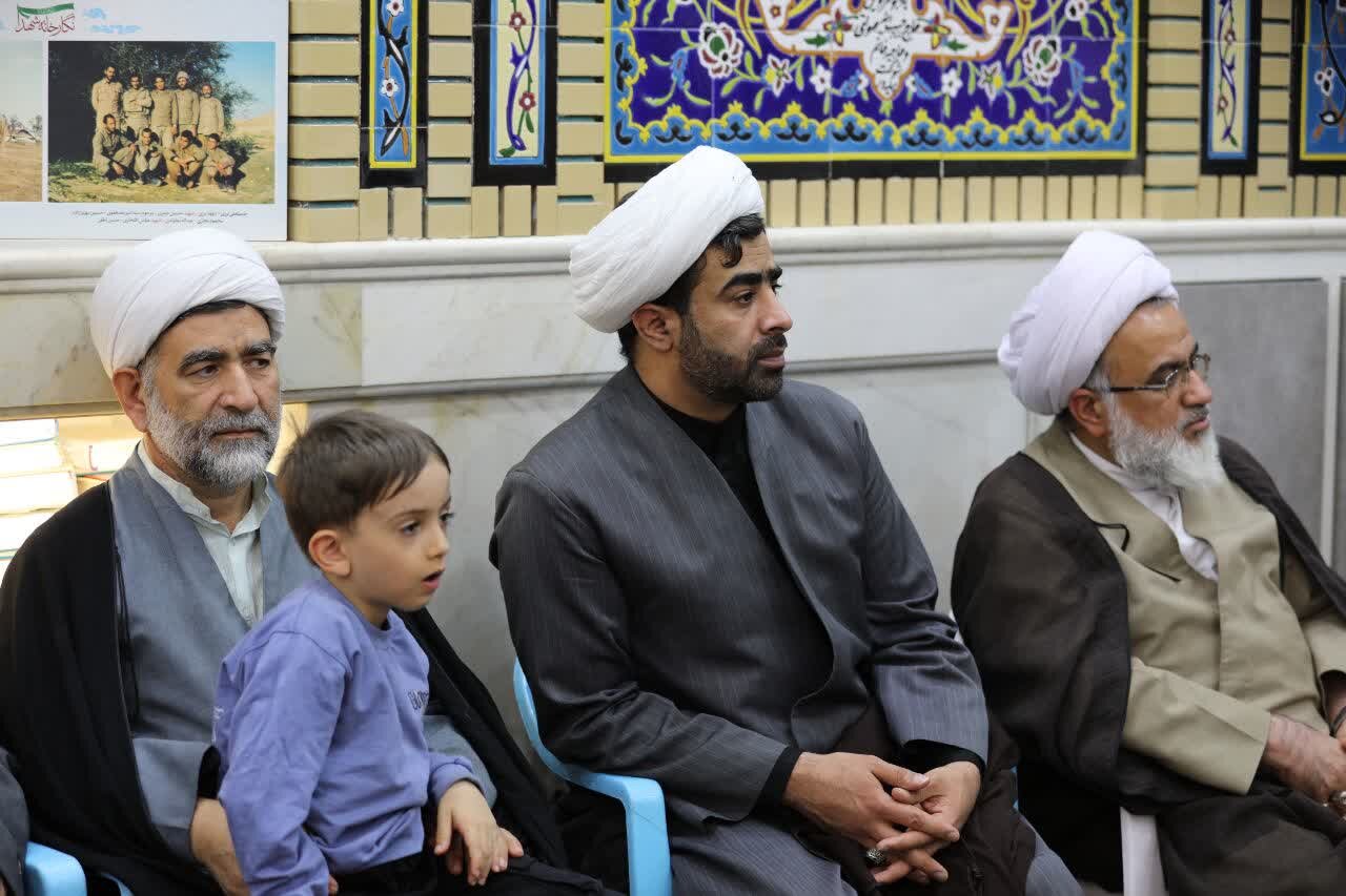 نهمین یادواره شهدای روستای استرک کاشان برگزار شد+عکس