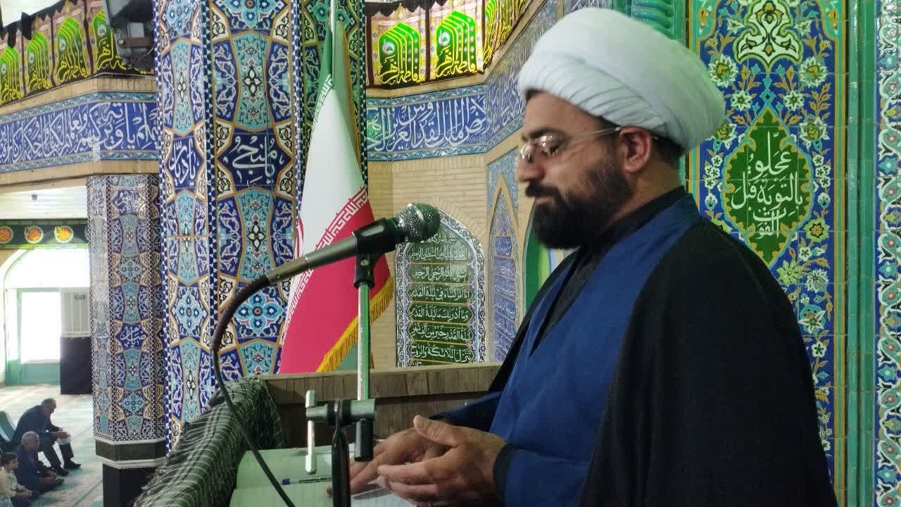 خانواده‌ها  نسبت به مسئله حجاب توجه بیشتری داشته باشند