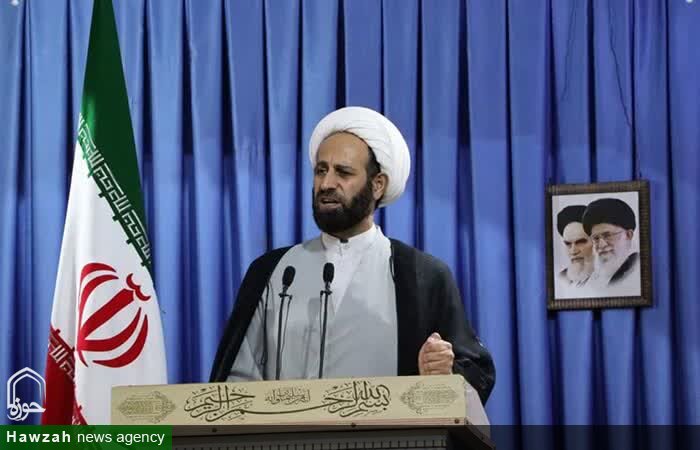 همبستگی رمز پیروزی ملت ایران در برابر فتنه‌گری غرب است