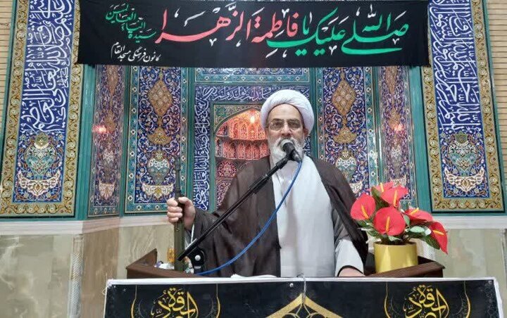 دشمنان با سیاسی جلوه دادن حجاب در پی تضعیف هویت جامعه اسلامی هستند