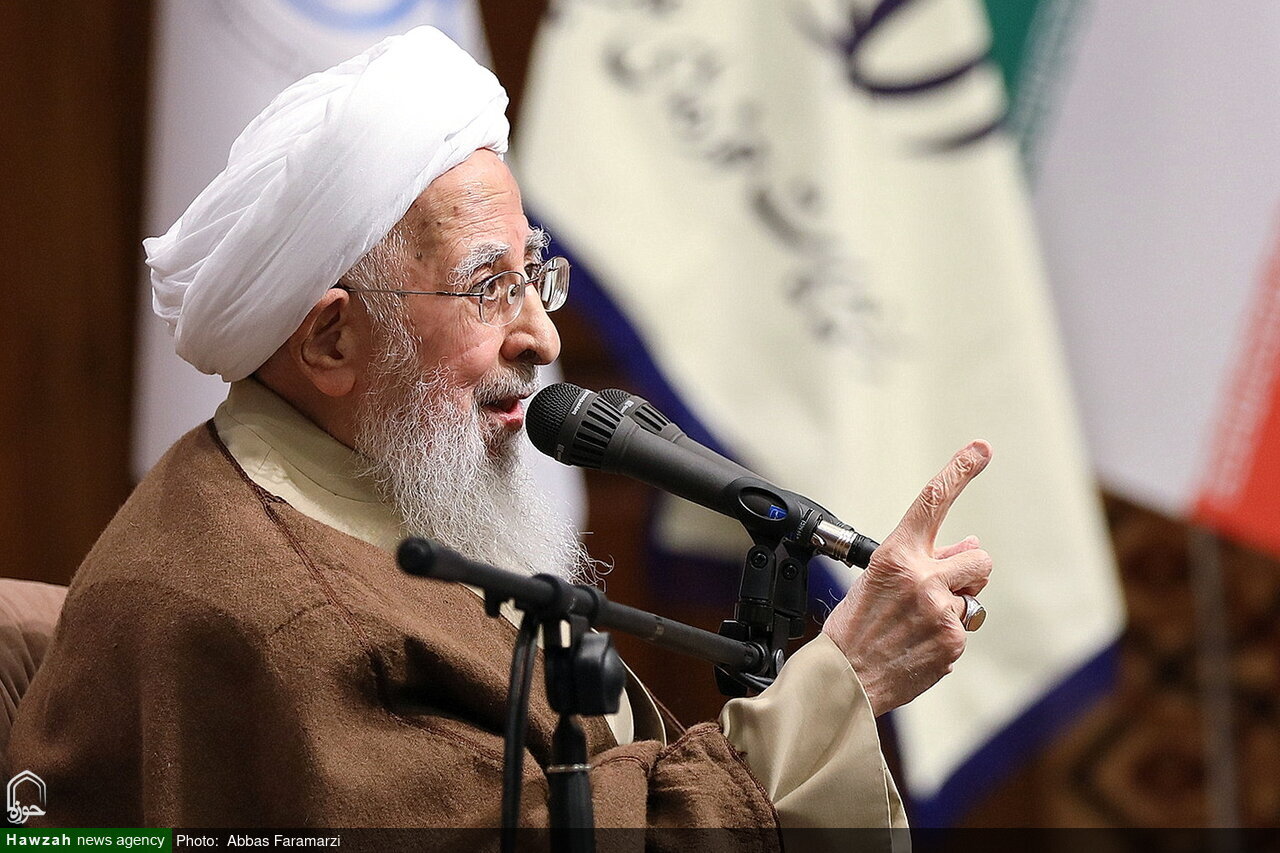 निज़ामे इस्लामी को नुकसान पहुंचाने वाला कोई भी अमल या बयान जिहालत का उदाहरण है