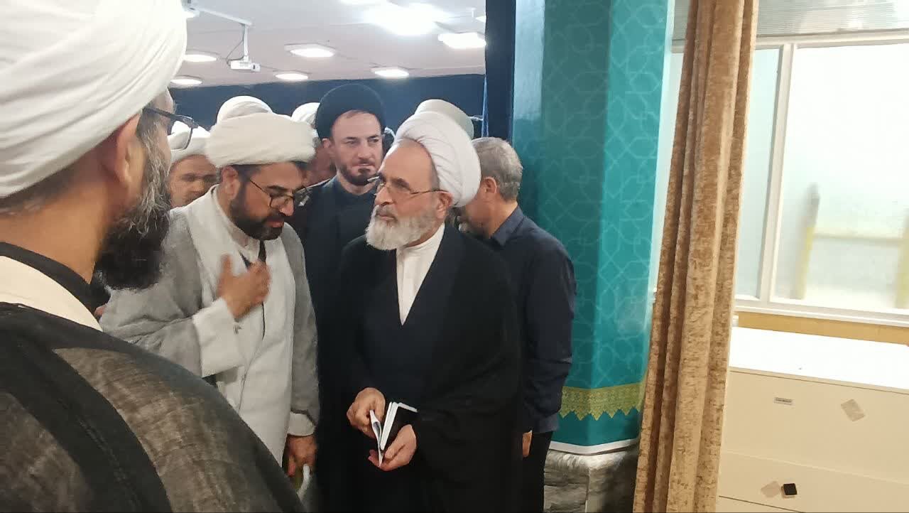 Ayətullah Ərafi izah etdi: