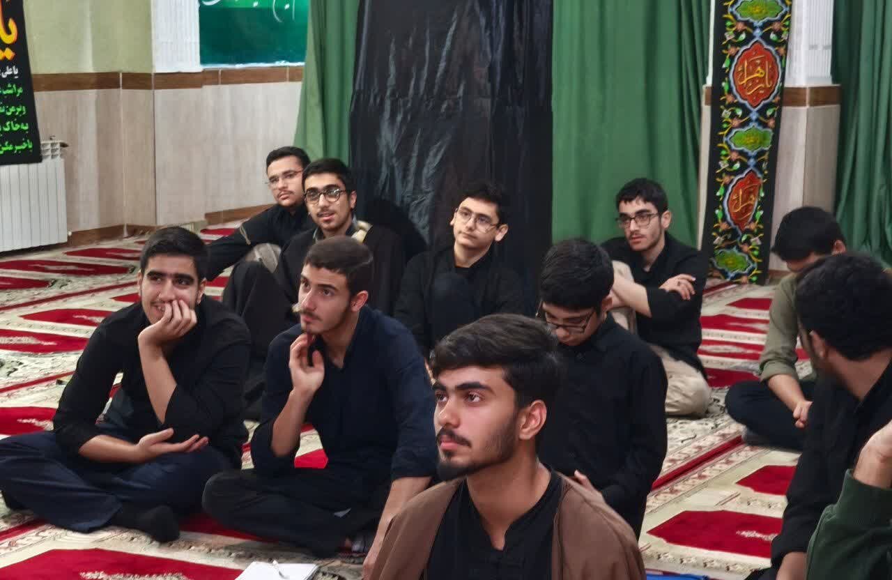 برگزاری کارگاه آموزشی دستورات و علائم نگارشی زبان فارسی در مدرسه علمیه جلالیه آستانهاشرفیه